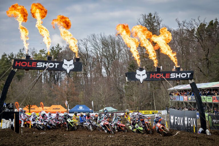 Vialle y Längenfelder dominan el barro para ganar el MXGP de Suiza