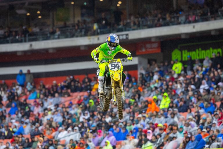 Ken Roczen por cuarta vez y pone el Campeonato ardiente, Nate Trasher en la 250, Tomac se lesiona