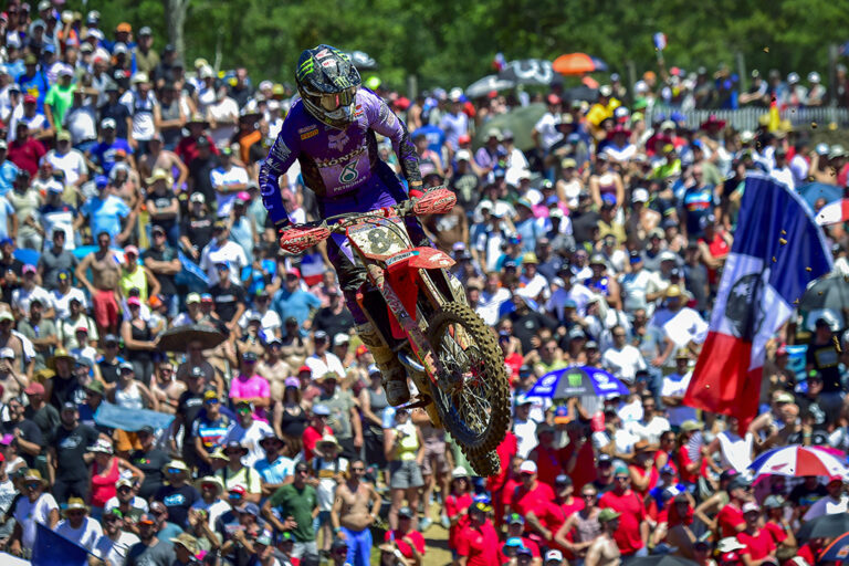 Herlings y Farres demuestran lo que tienen en el calor de el MXGP en Francia