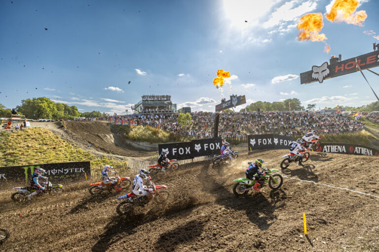 Foxhills es fabulosa para Herlings y Farres en el Monster Energy MXGP de Gran Bretaña